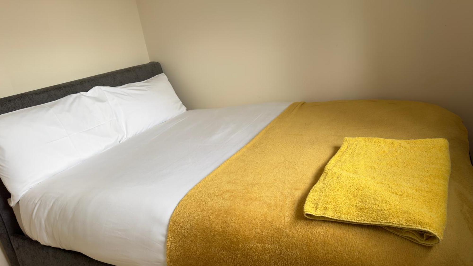 Contractor'S Haven- 4-Bedroom House With Free Parking, Super Fast Wifi, Fran Properties In Aylesbury, Pets Are Welcome! 艾尔斯伯里 外观 照片